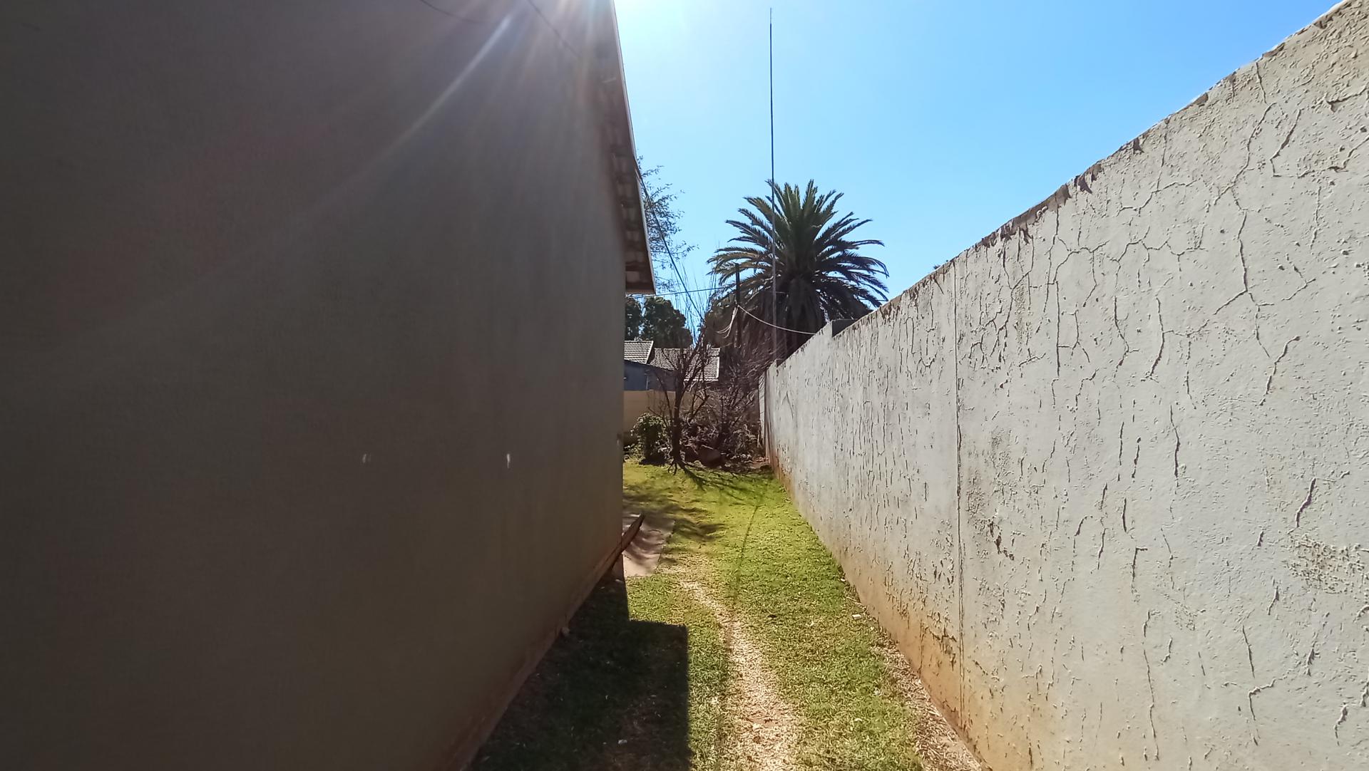 Backyard of property in Wilropark