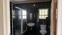 Bathroom 3+ of property in Walmer Heights