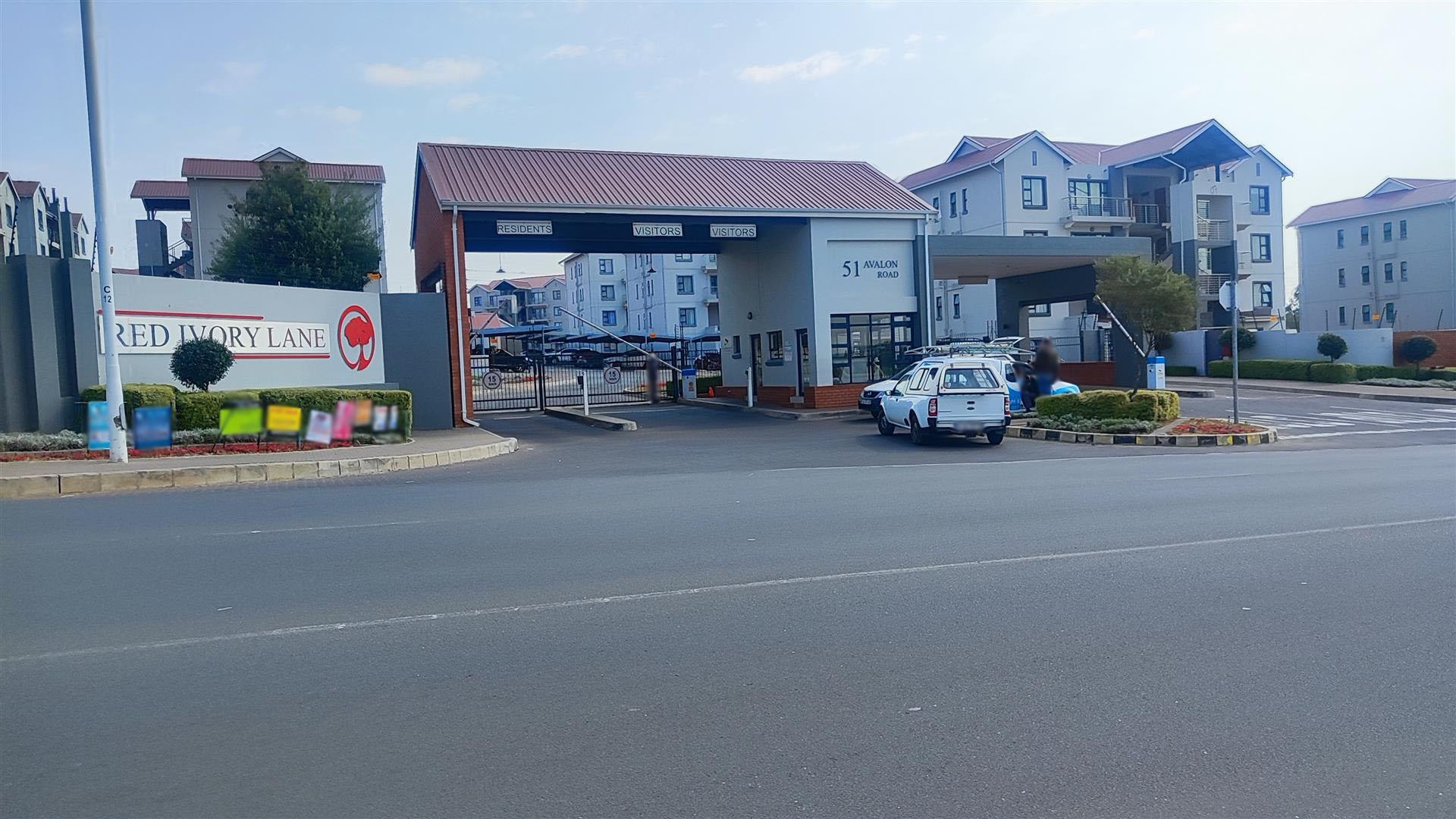 Front View of property in Westlake View