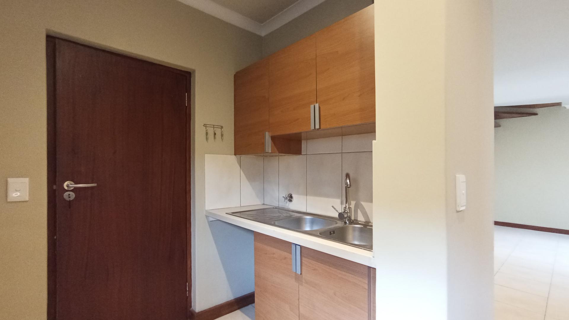Kitchen - 10 square meters of property in Menlo Park