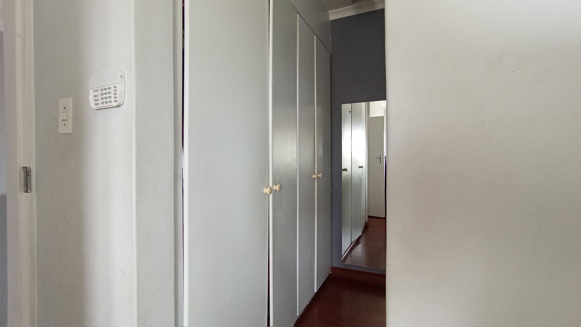 Main Bedroom - 20 square meters of property in Amberfield