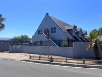 Front View of property in West Beach