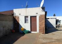 Front View of property in La Rochelle - JHB