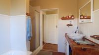Main Bathroom - 6 square meters of property in Wierdapark