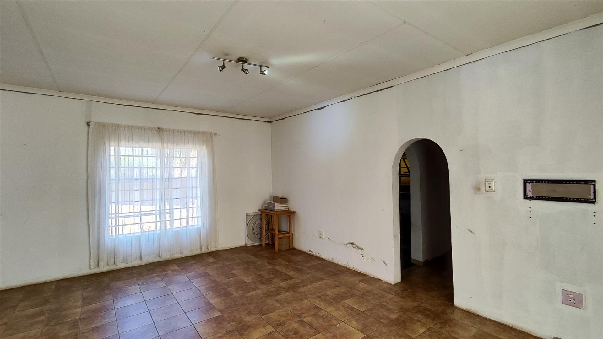 Main Bedroom - 29 square meters of property in Visagiepark