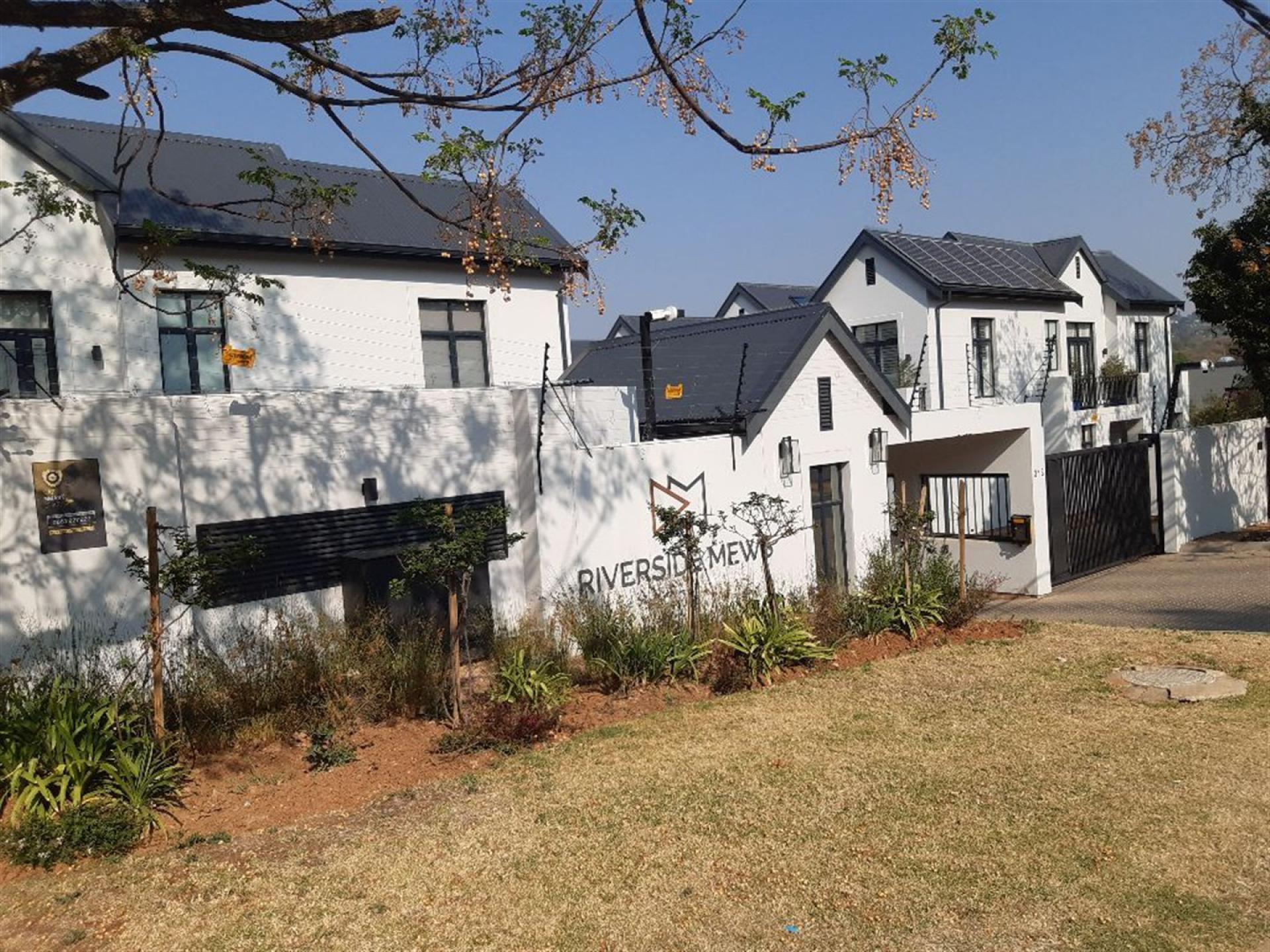 Front View of property in Bryanston