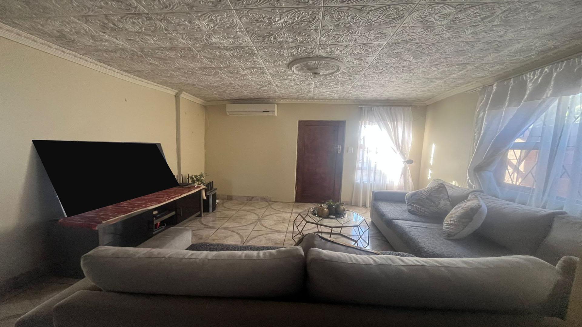 Lounges of property in Wells Estate