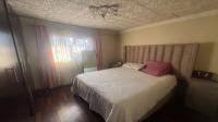 Main Bedroom of property in Wells Estate