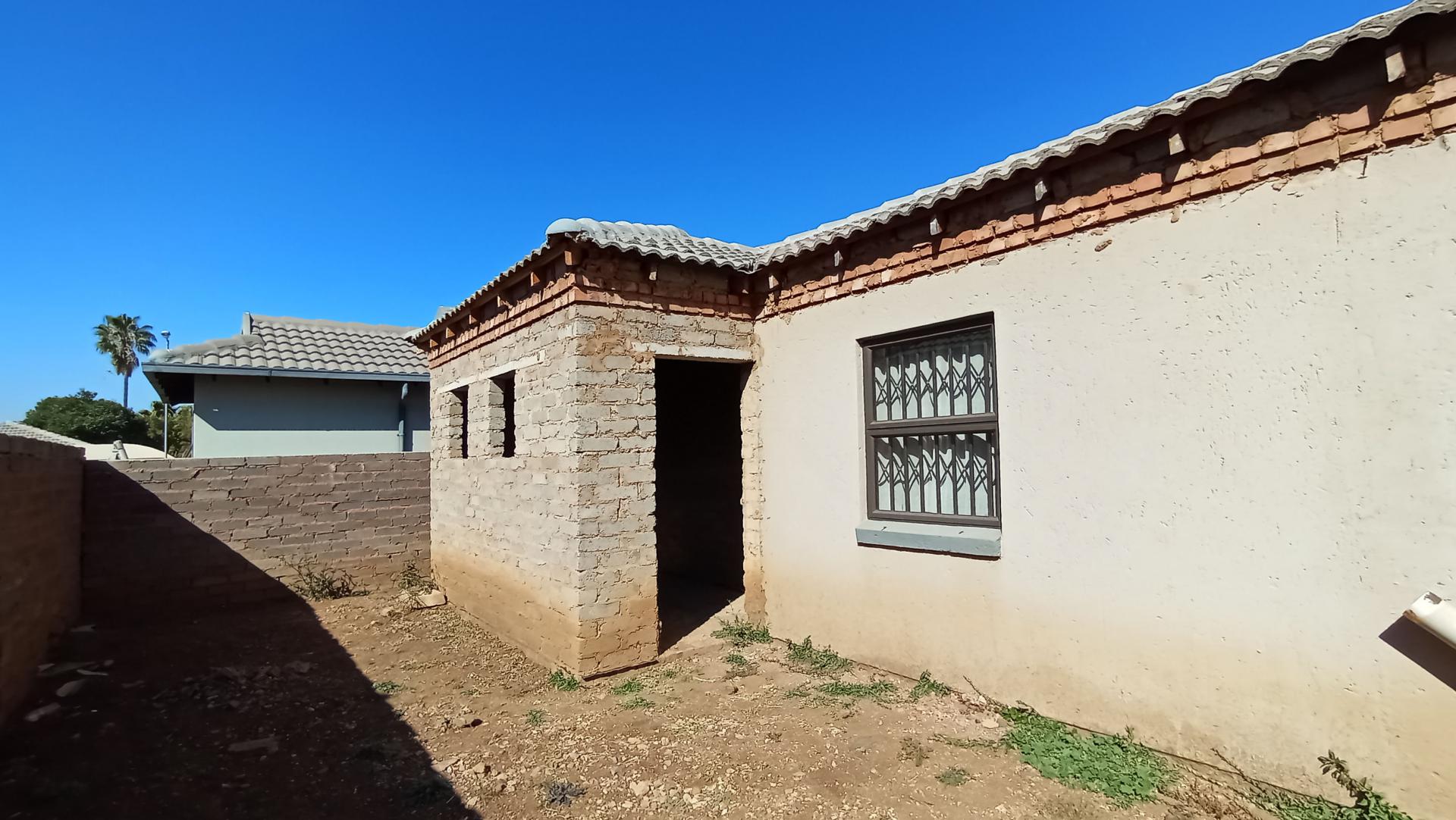 Backyard of property in Andeon