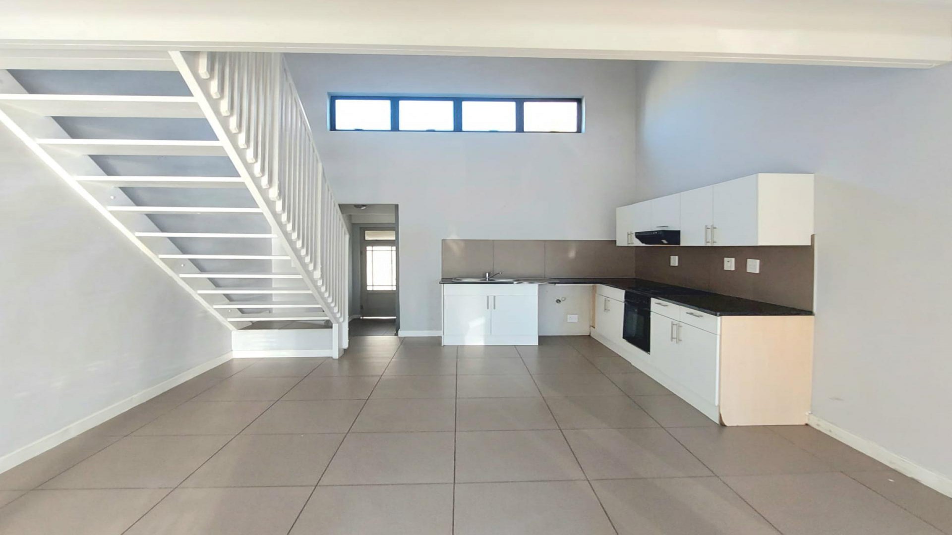 Kitchen of property in Burgundy Estate
