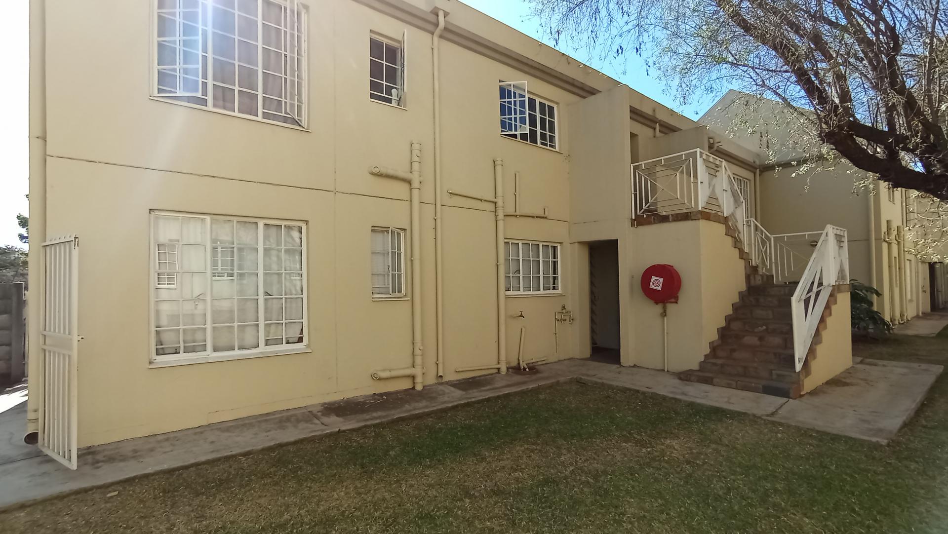 Front View of property in Faerie Glen