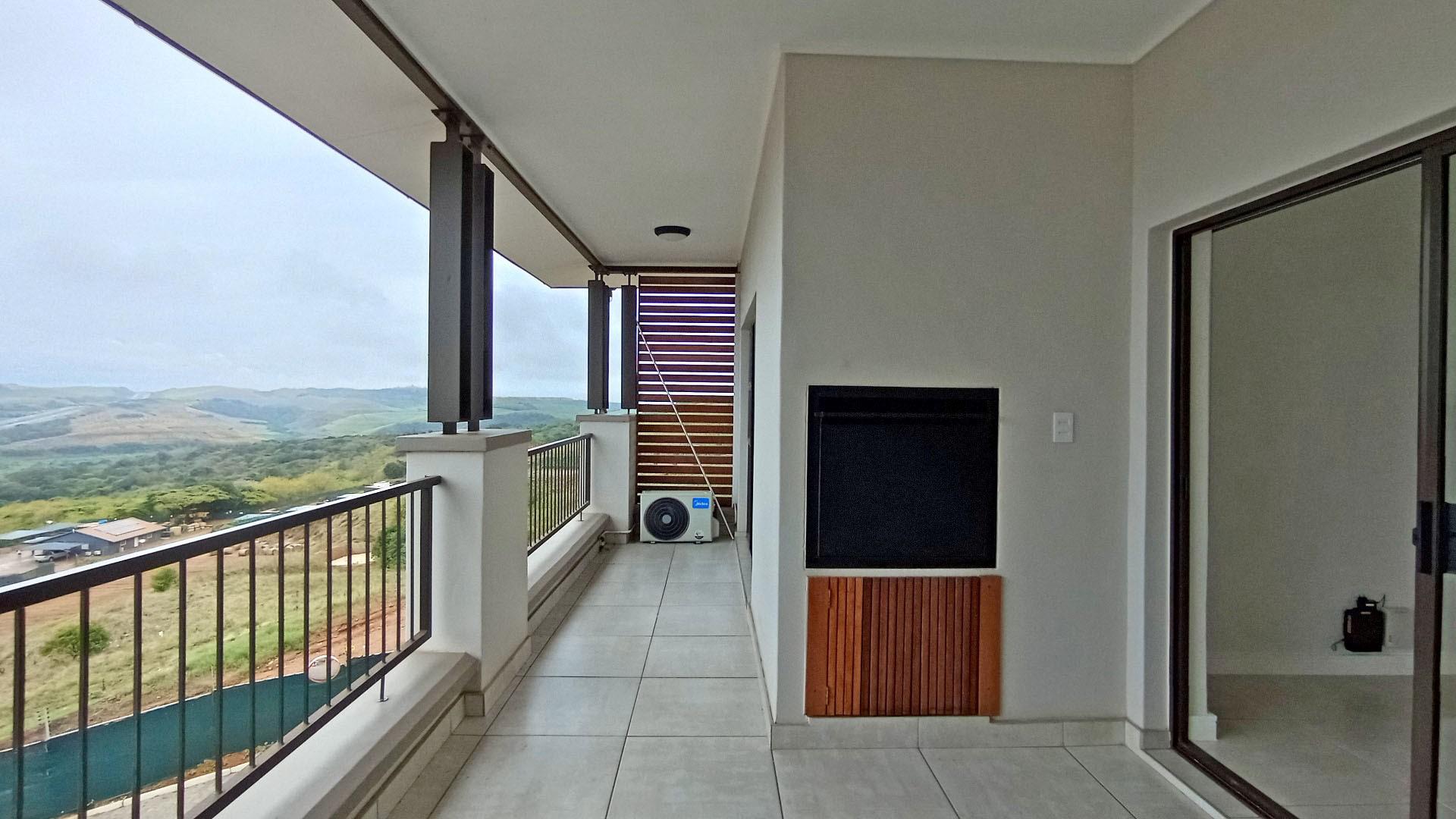 Balcony - 25 square meters of property in Umhlanga Rocks