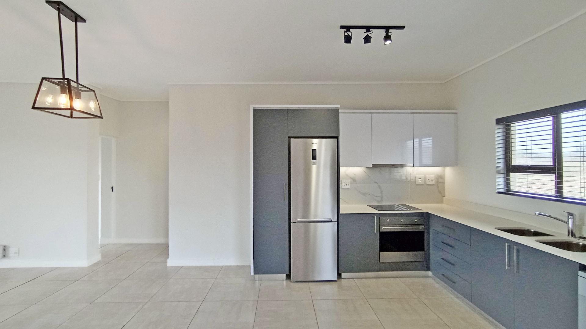 Kitchen - 13 square meters of property in Umhlanga Rocks