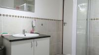 Main Bathroom - 7 square meters of property in North Riding A.H.