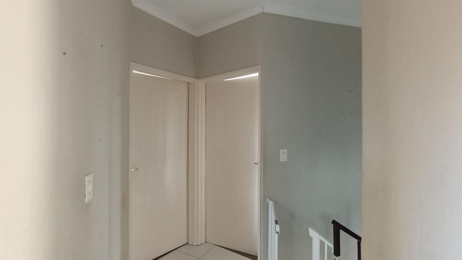 Spaces - 17 square meters of property in Northgate (JHB)