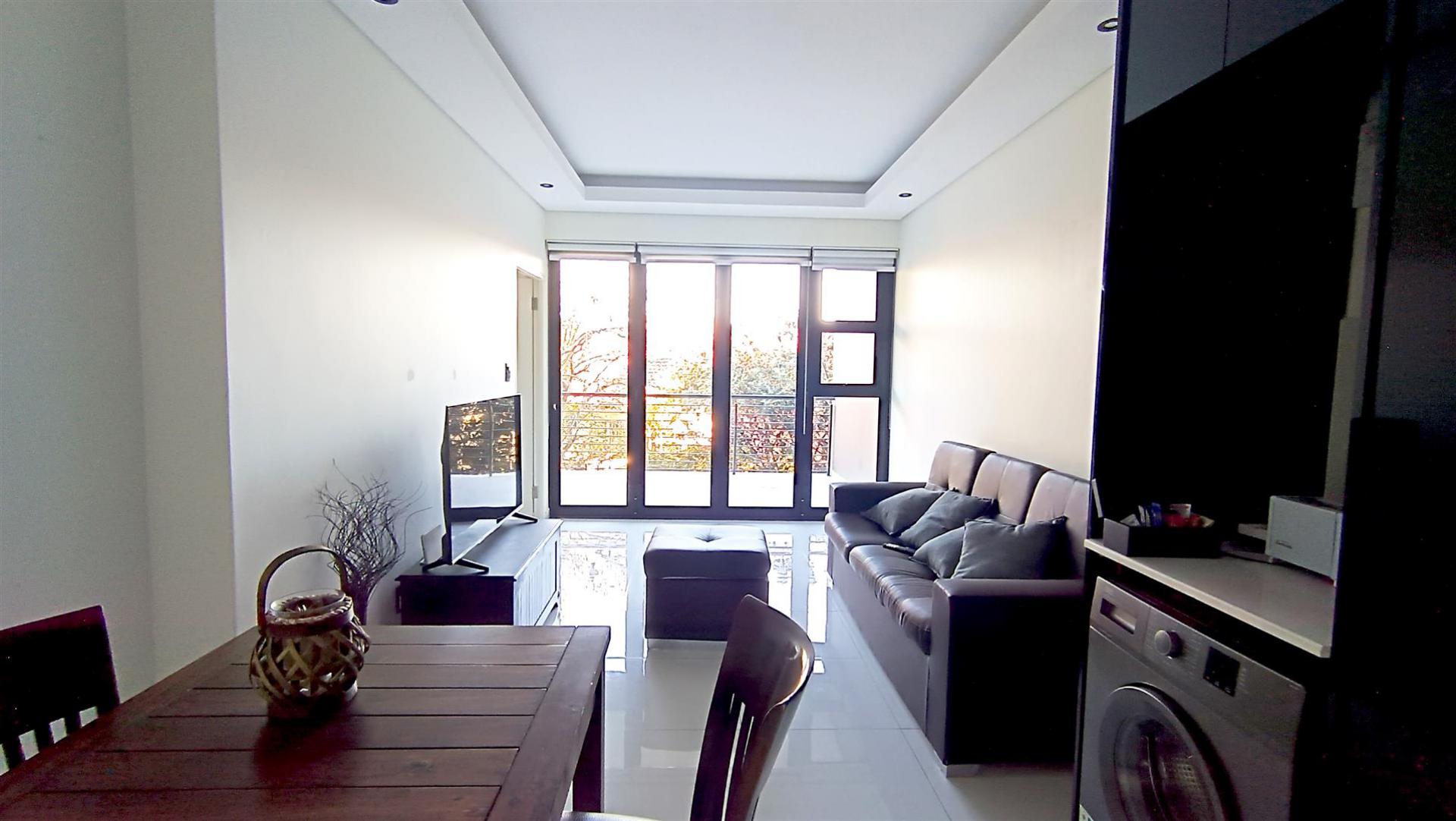 Dining Room - 7 square meters of property in Table View