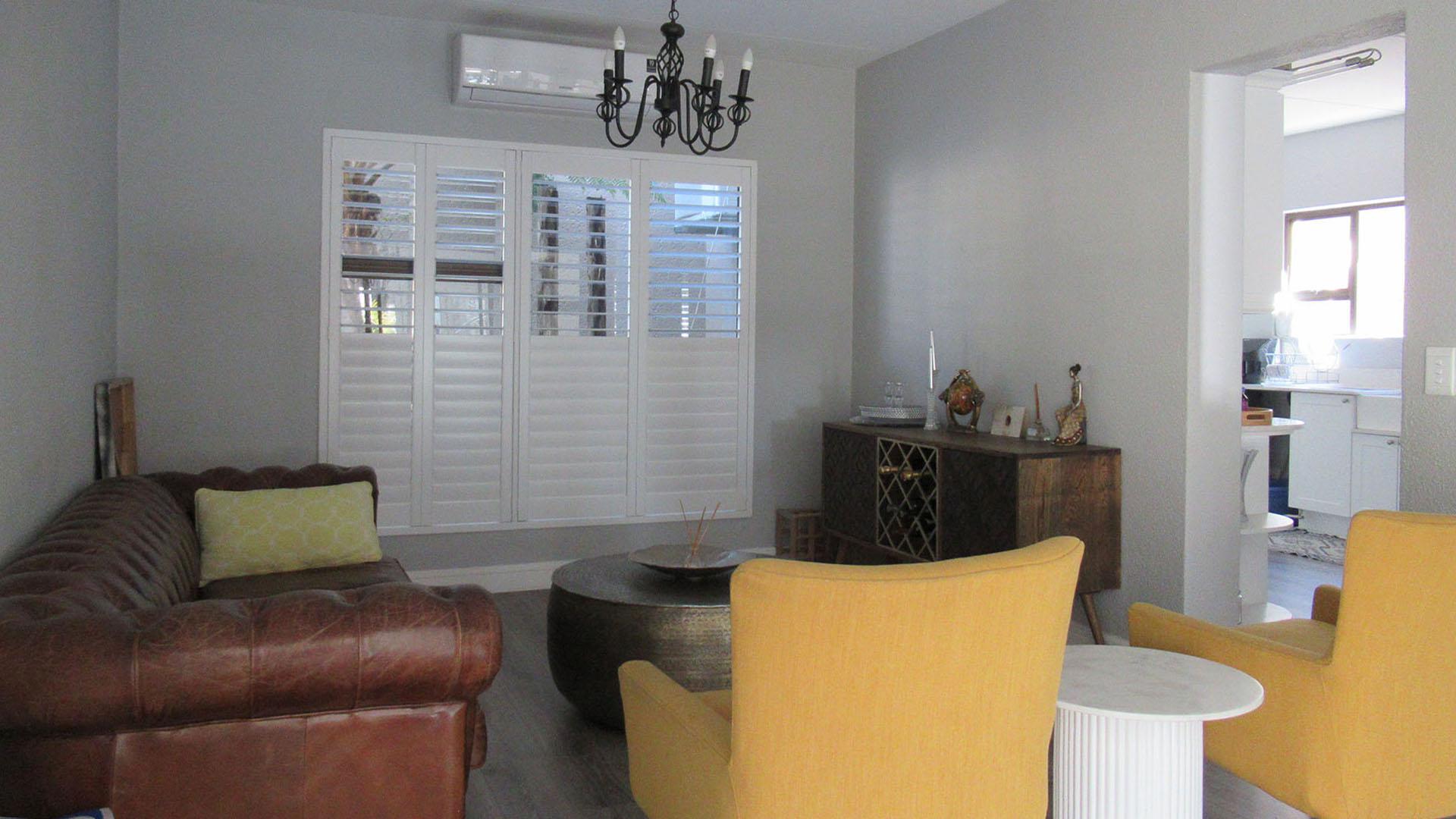 Lounges - 35 square meters of property in Beverley