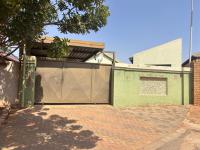 House for Sale for sale in Protea Glen
