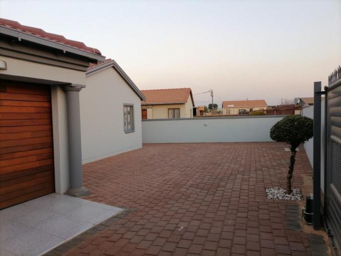 Houses For Sale in Mahube Valley - MyRoof.co.za