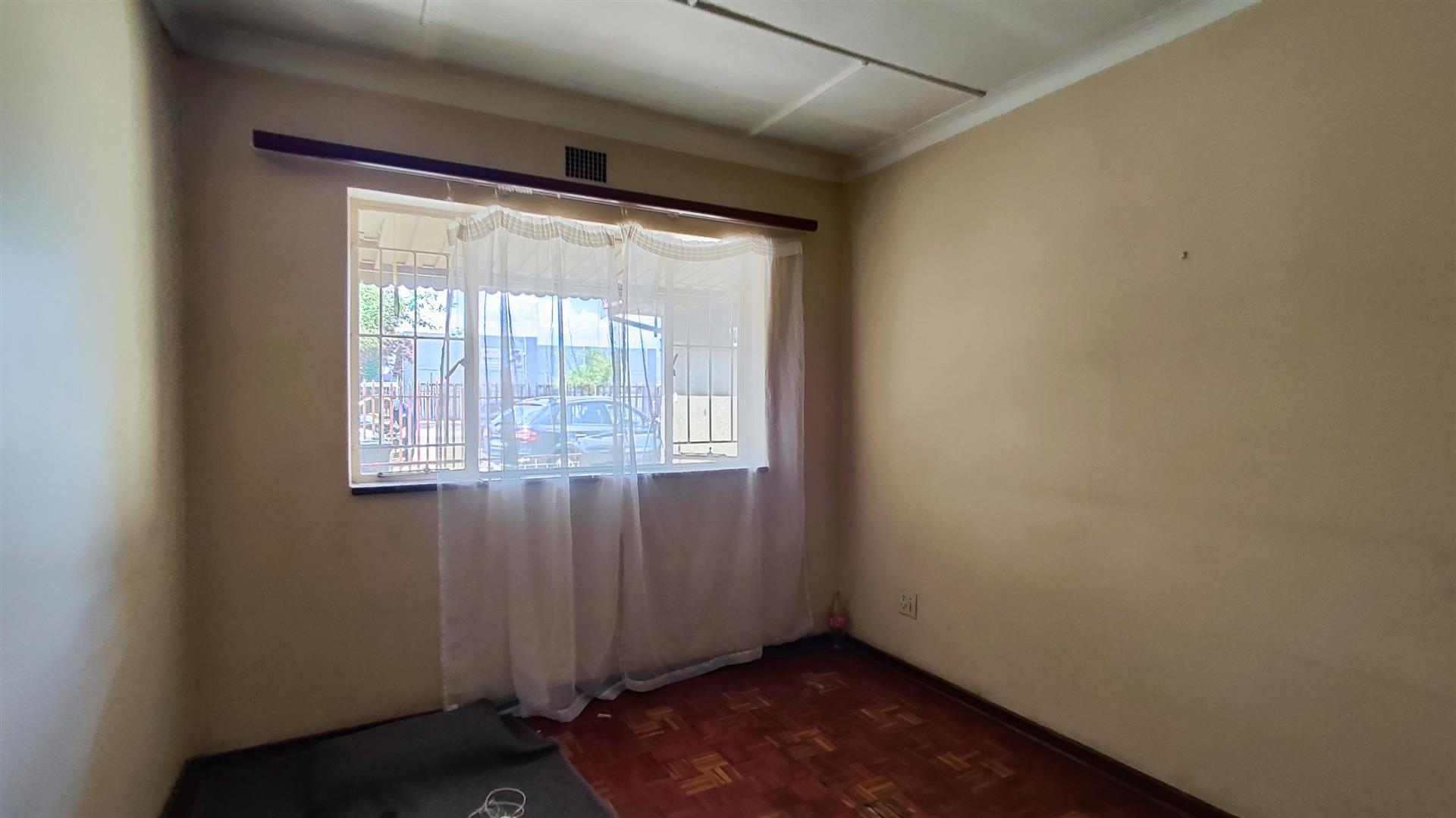 Bed Room 2 - 19 square meters of property in New Redruth