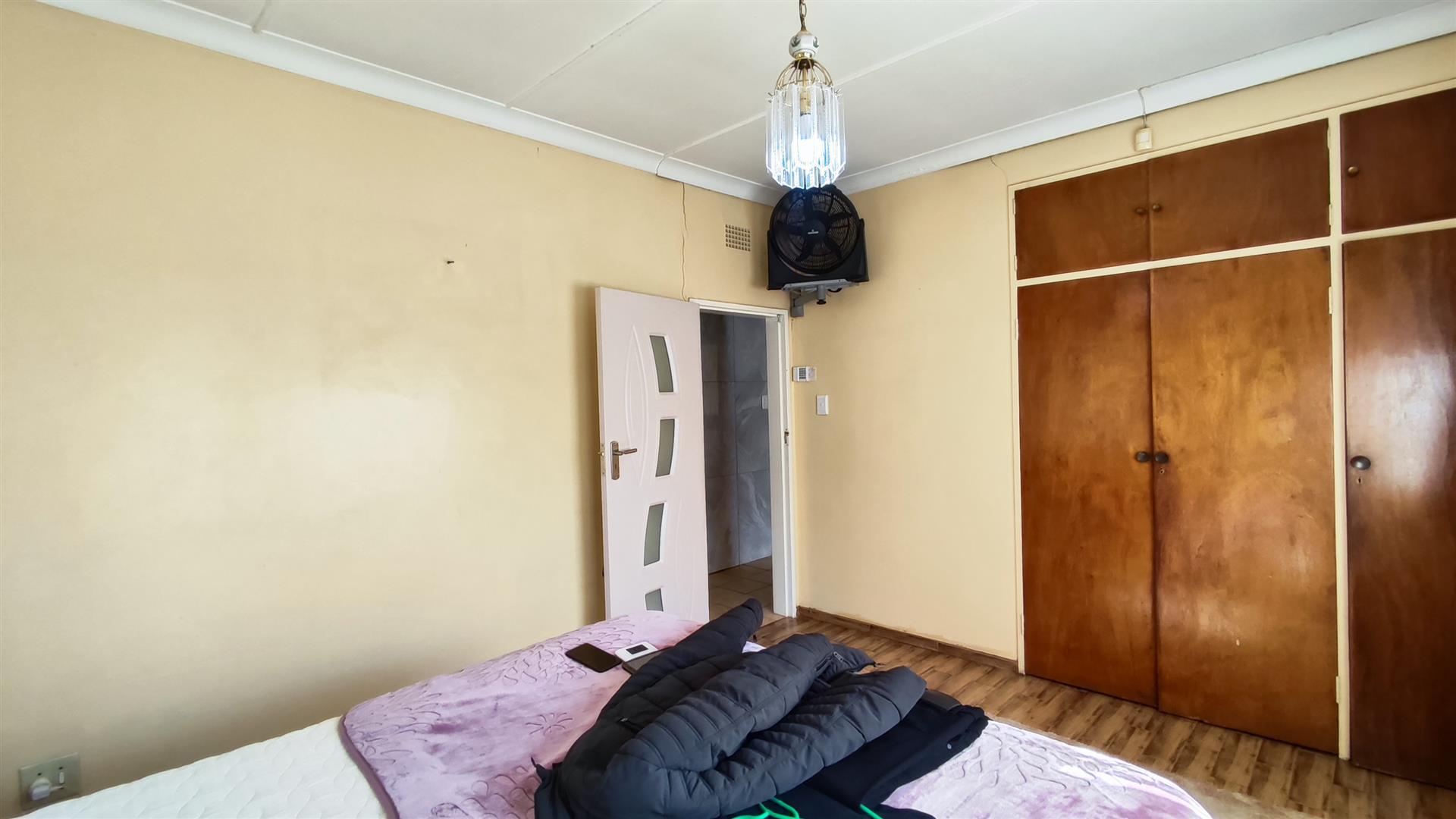 Bed Room 2 - 19 square meters of property in Meyerton