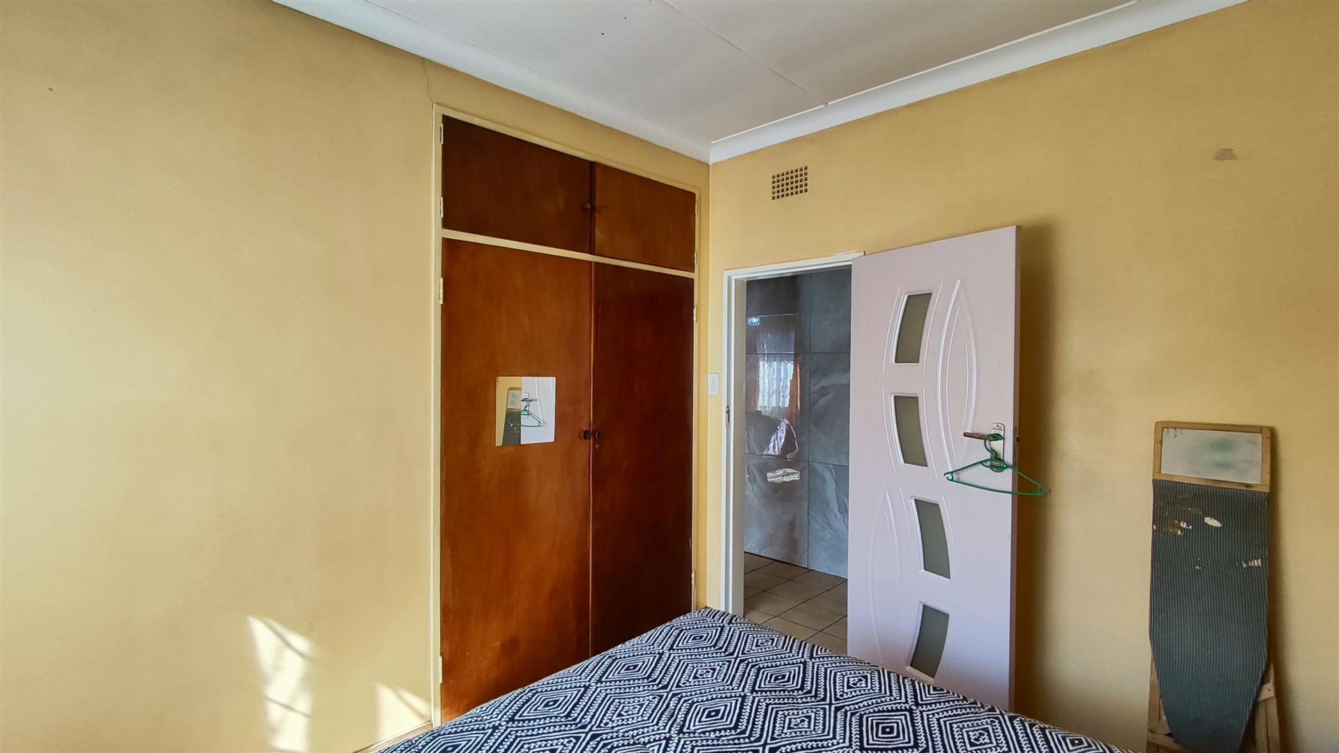 Bed Room 3 - 14 square meters of property in Meyerton