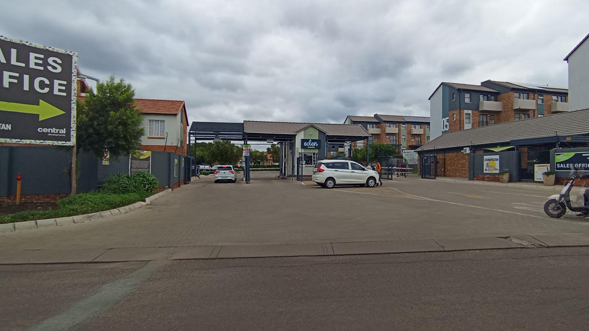 Front View of property in Wolmer