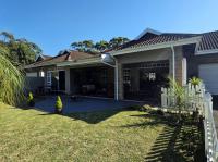 3 Bedroom 2 Bathroom Simplex for Sale for sale in Shelly Beach