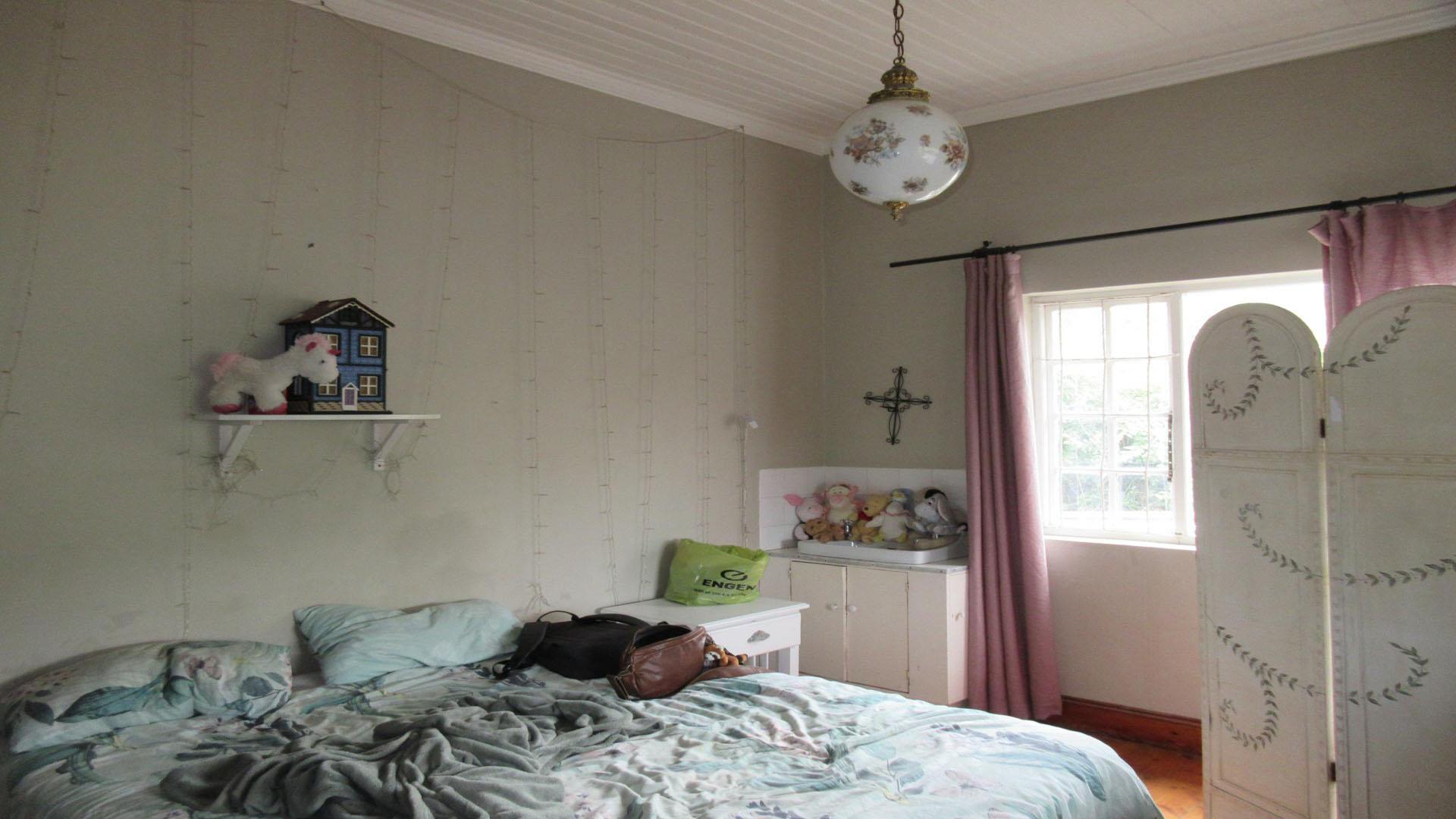 Bed Room 2 of property in Port Alfred