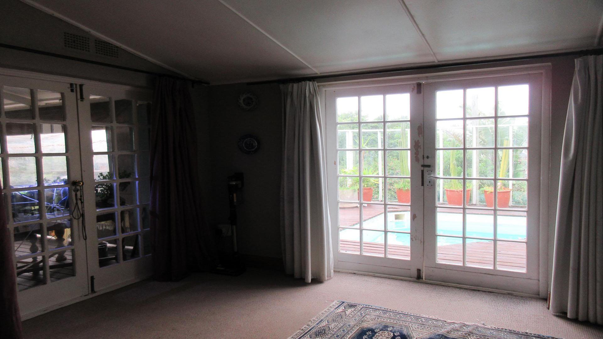 Lounges of property in Port Alfred