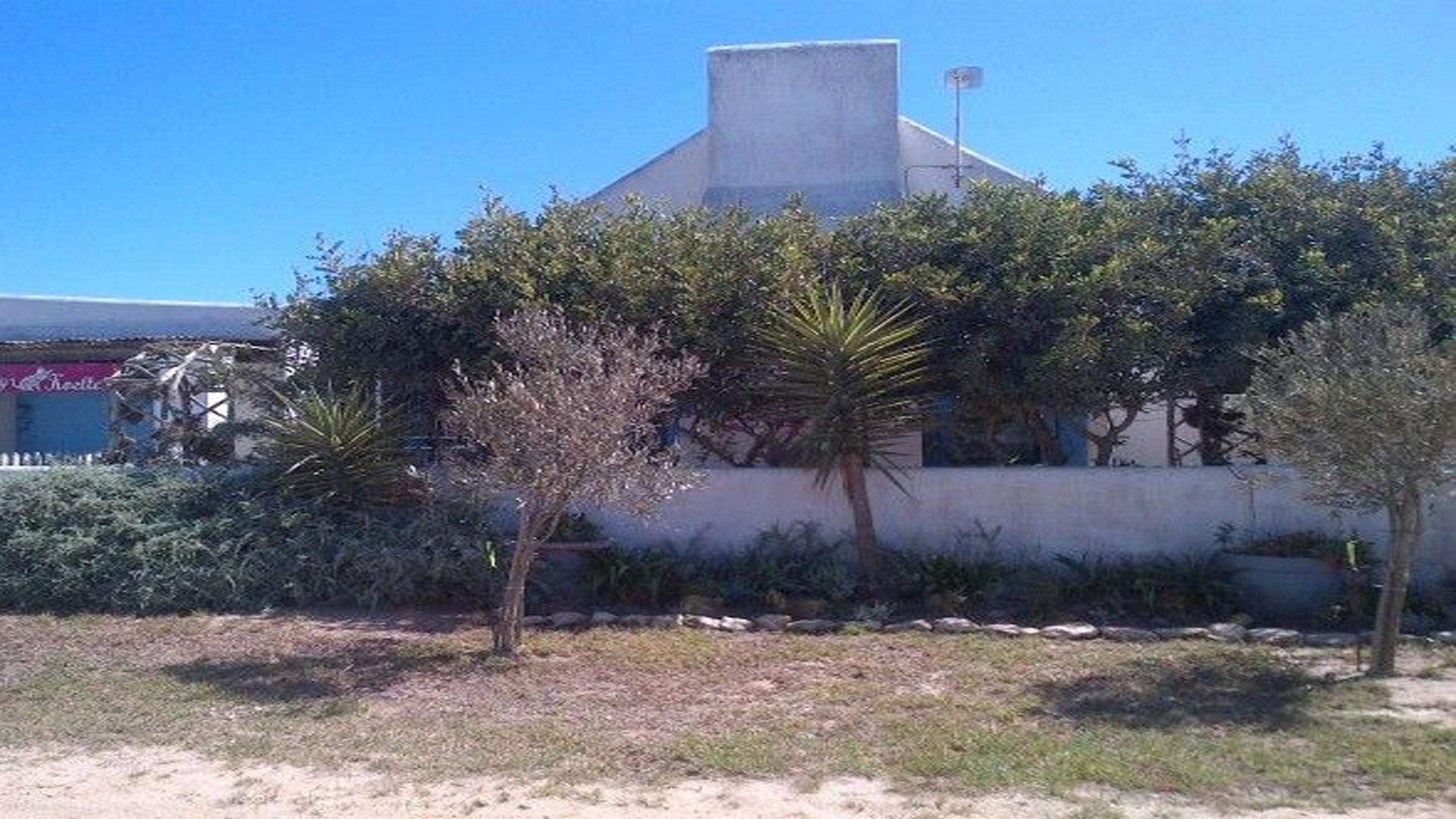 Front View of property in Saldanha