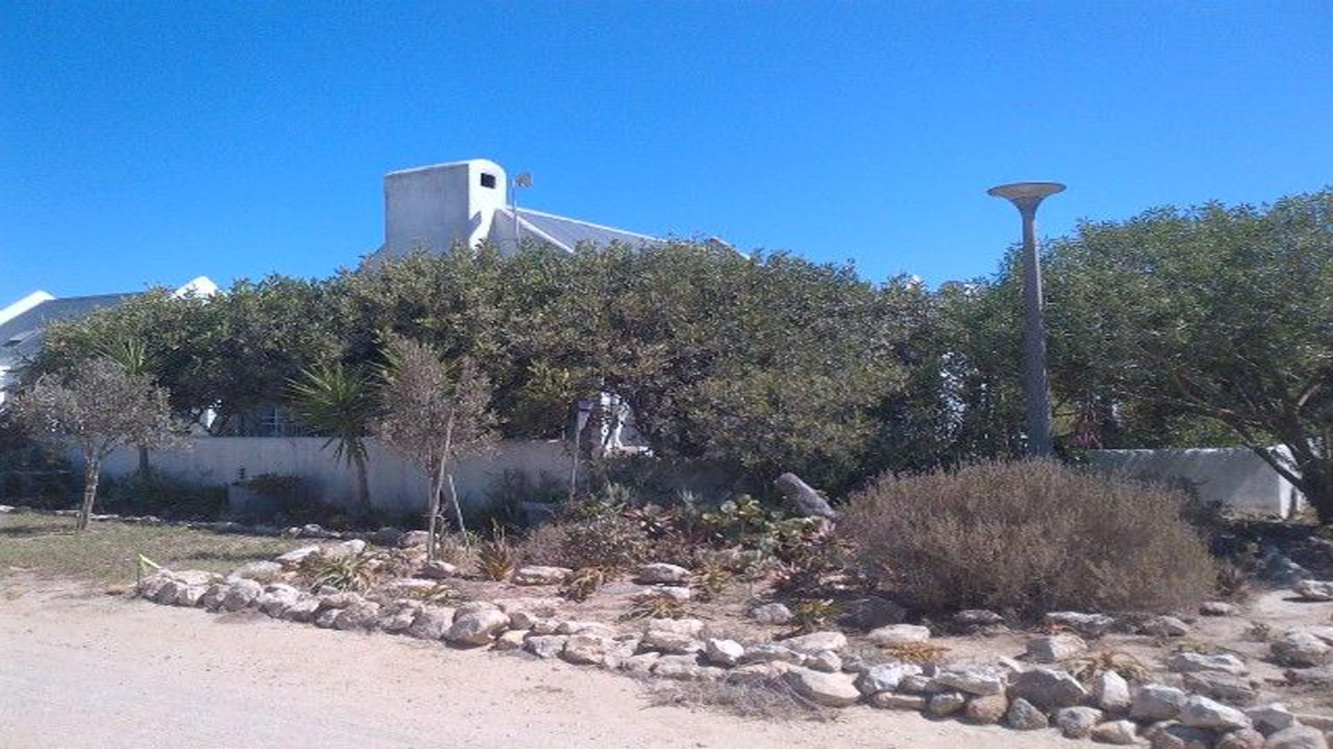 Front View of property in Saldanha