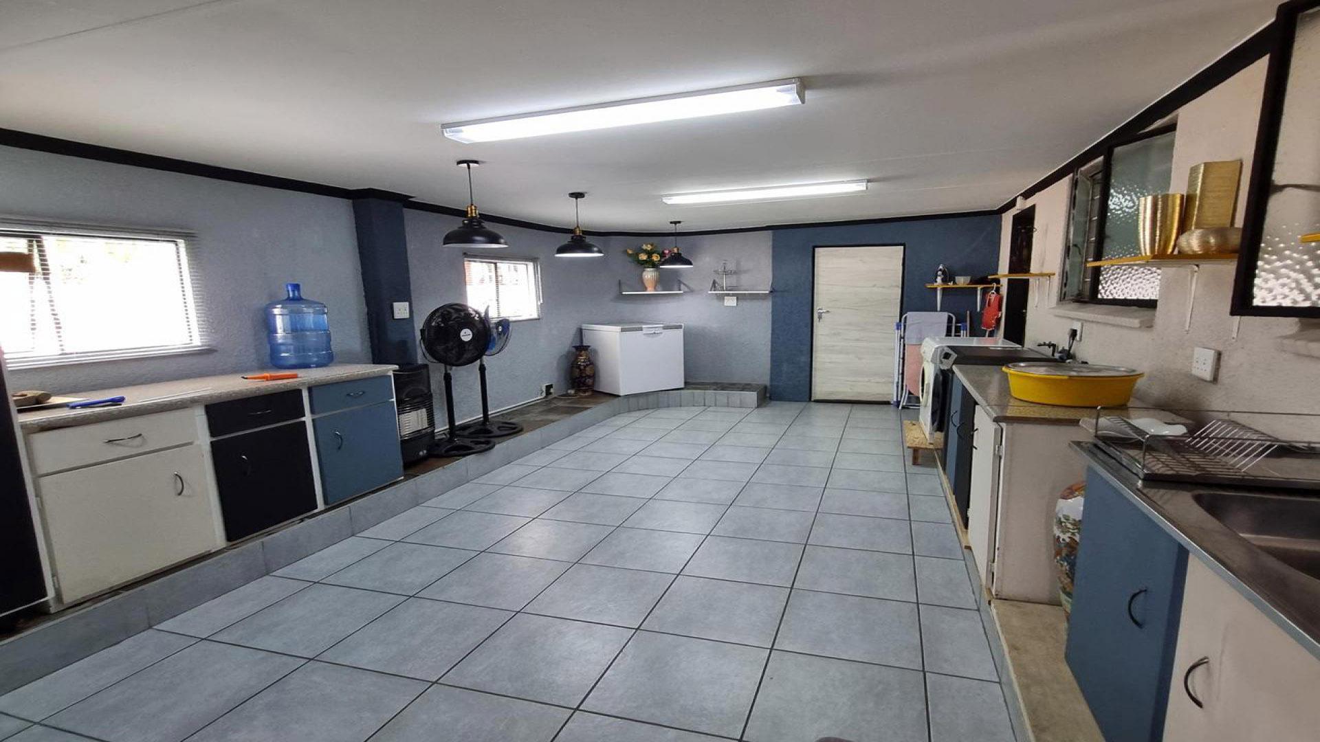Kitchen of property in Brackenhurst