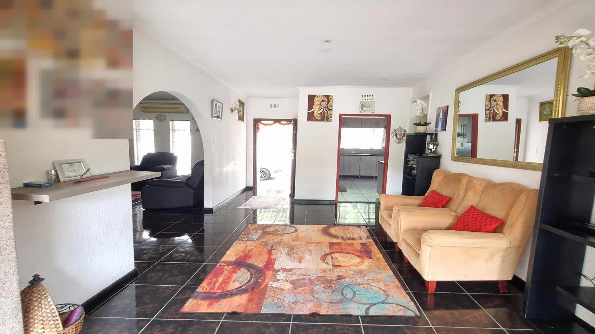 Lounges of property in Brackenhurst