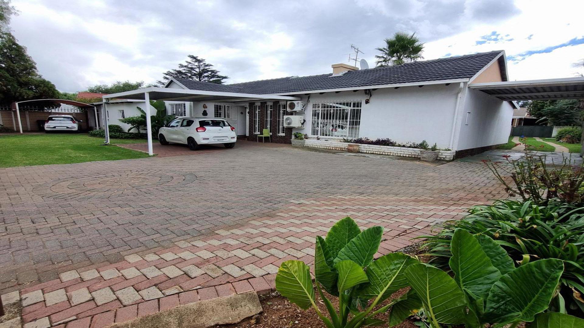 Front View of property in Brackenhurst