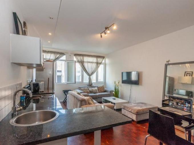 1 Bedroom Apartment for Sale For Sale in Cape Town Centre - MR642086