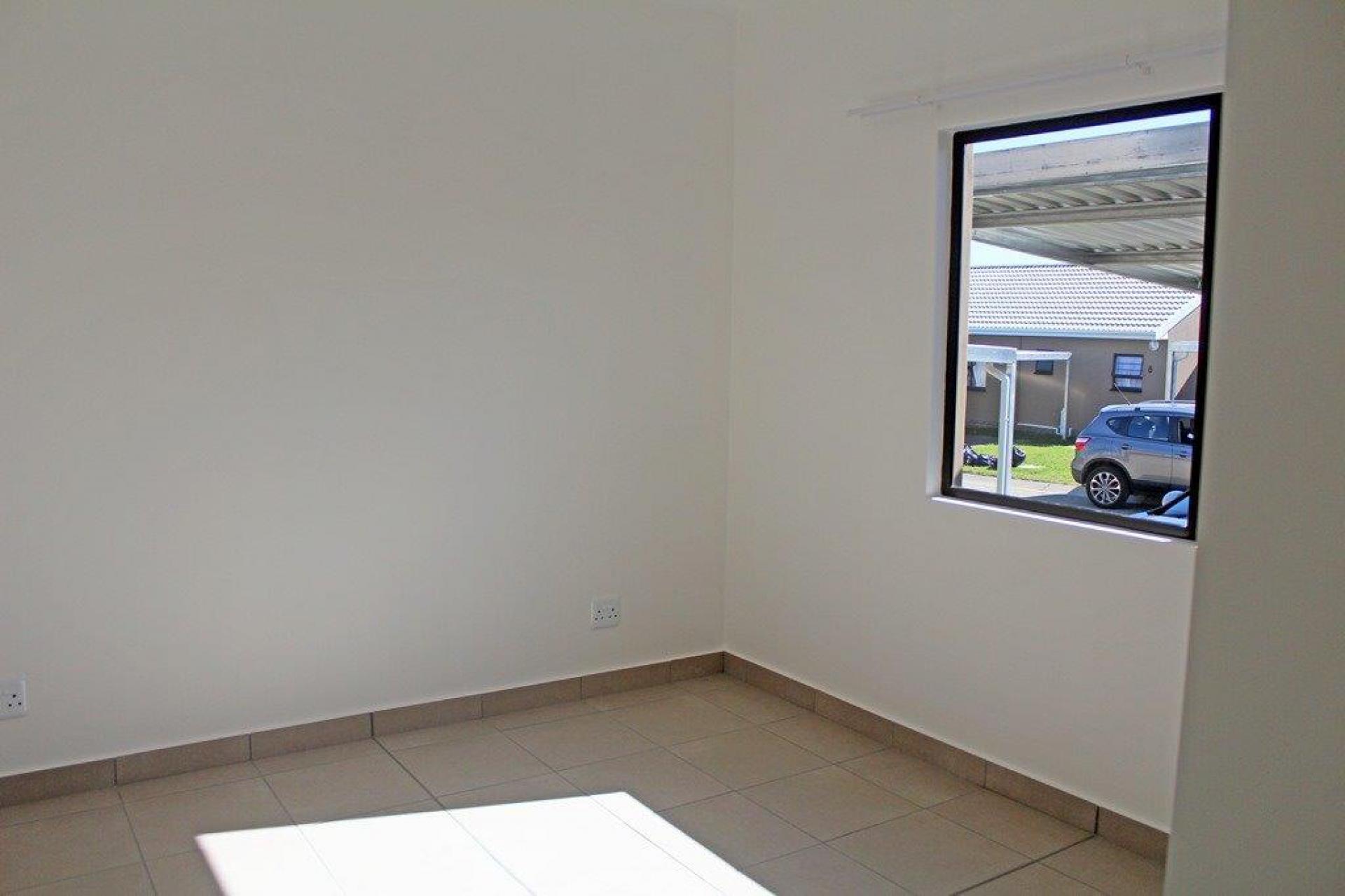 Bed Room 1 of property in Gonubie