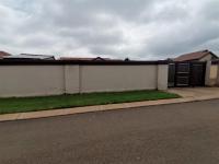 Front View of property in Dawn Park