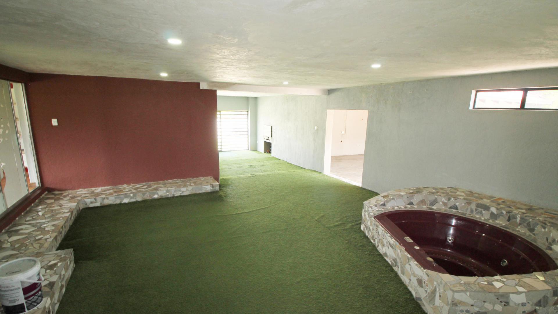 Entertainment of property in Sunward park