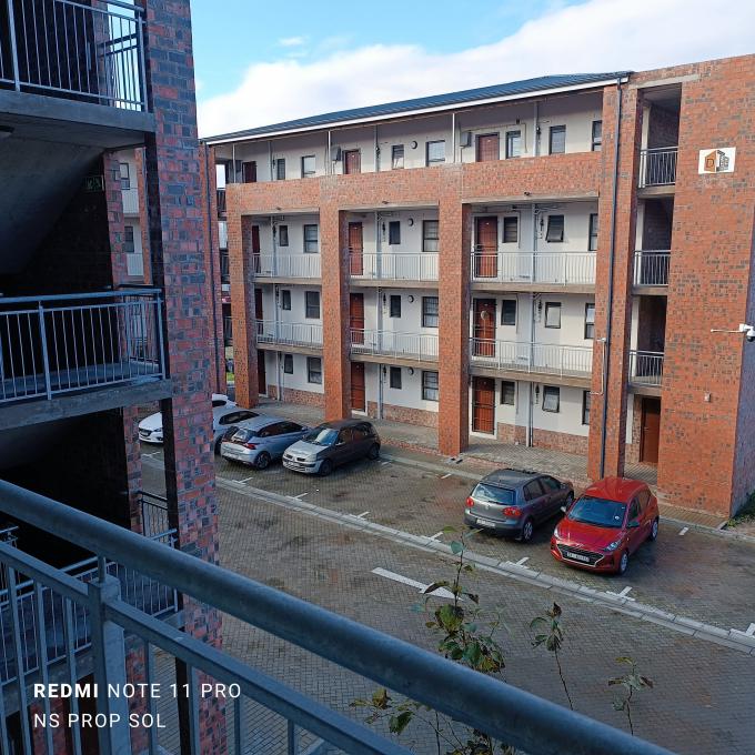 2 Bedroom House for Sale For Sale in Belhar - MR642509