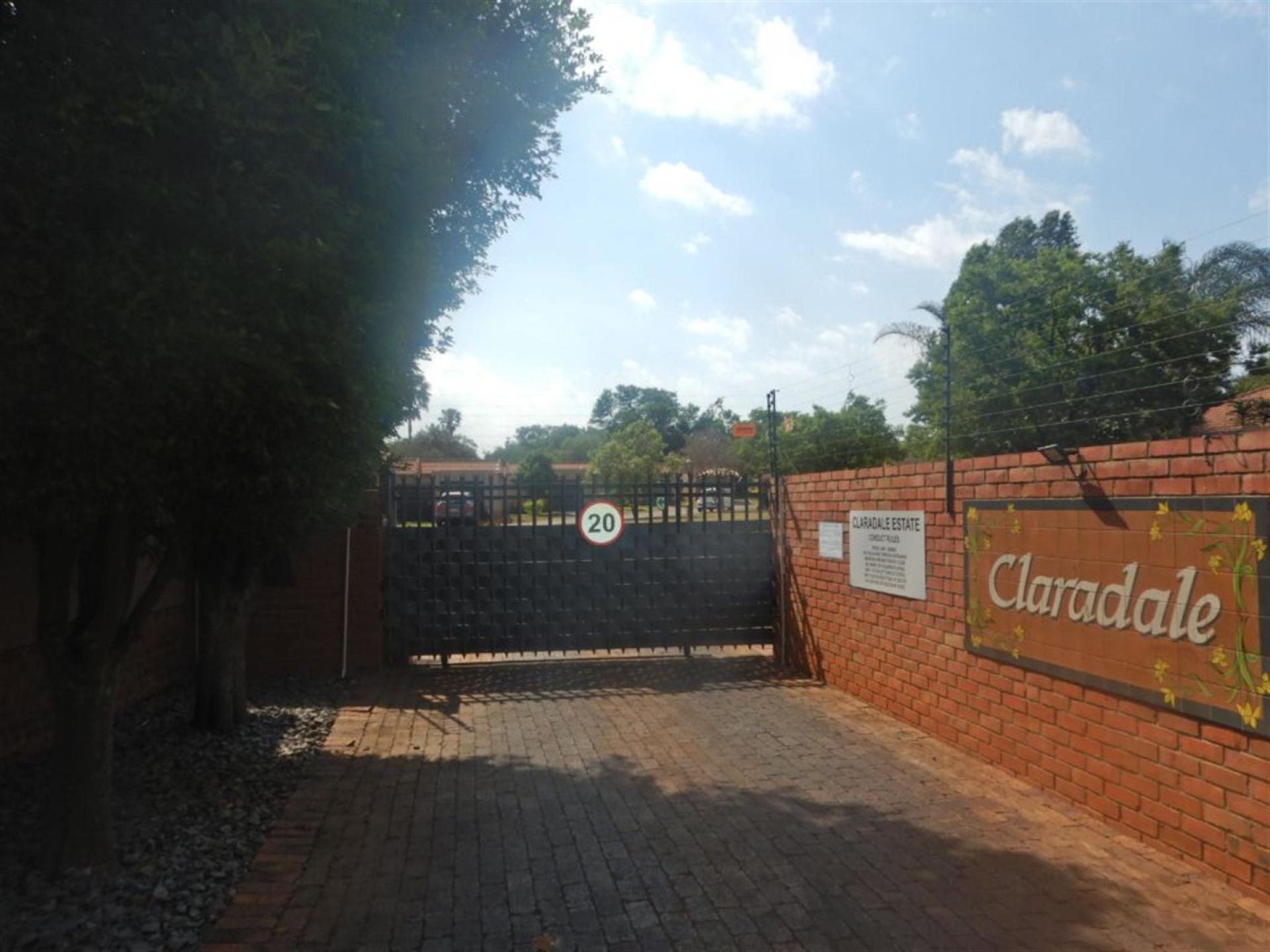 Front View of property in Eldoraigne