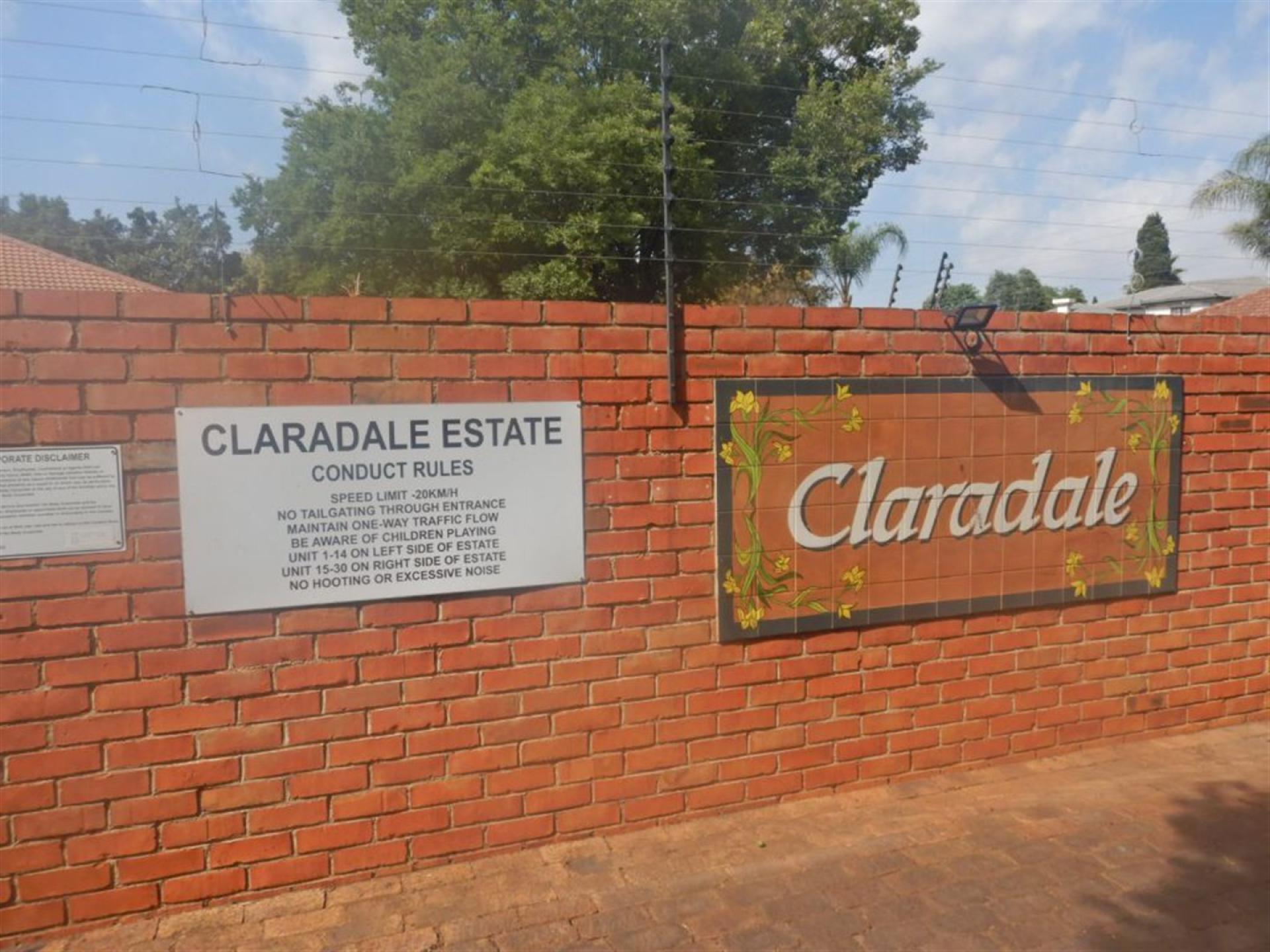 Front View of property in Eldoraigne