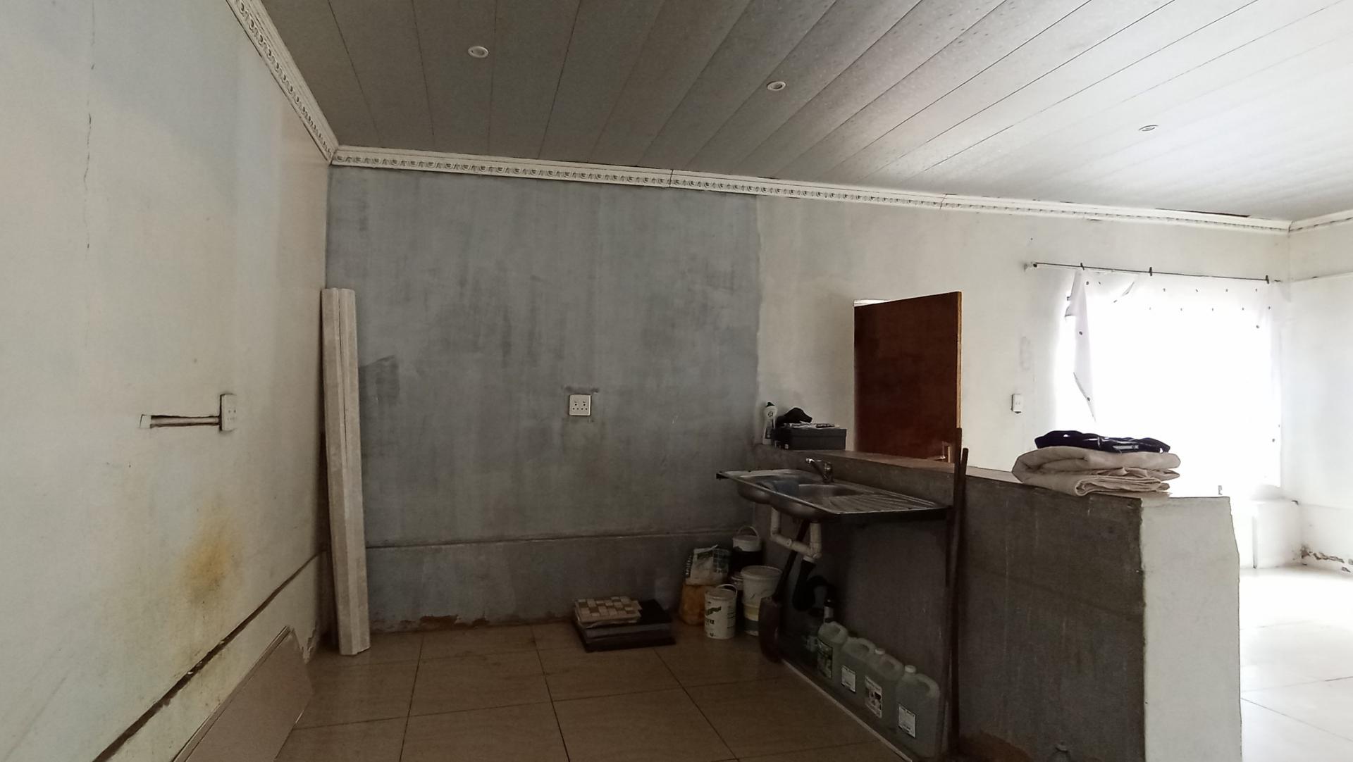 Kitchen - 19 square meters of property in Coronationville