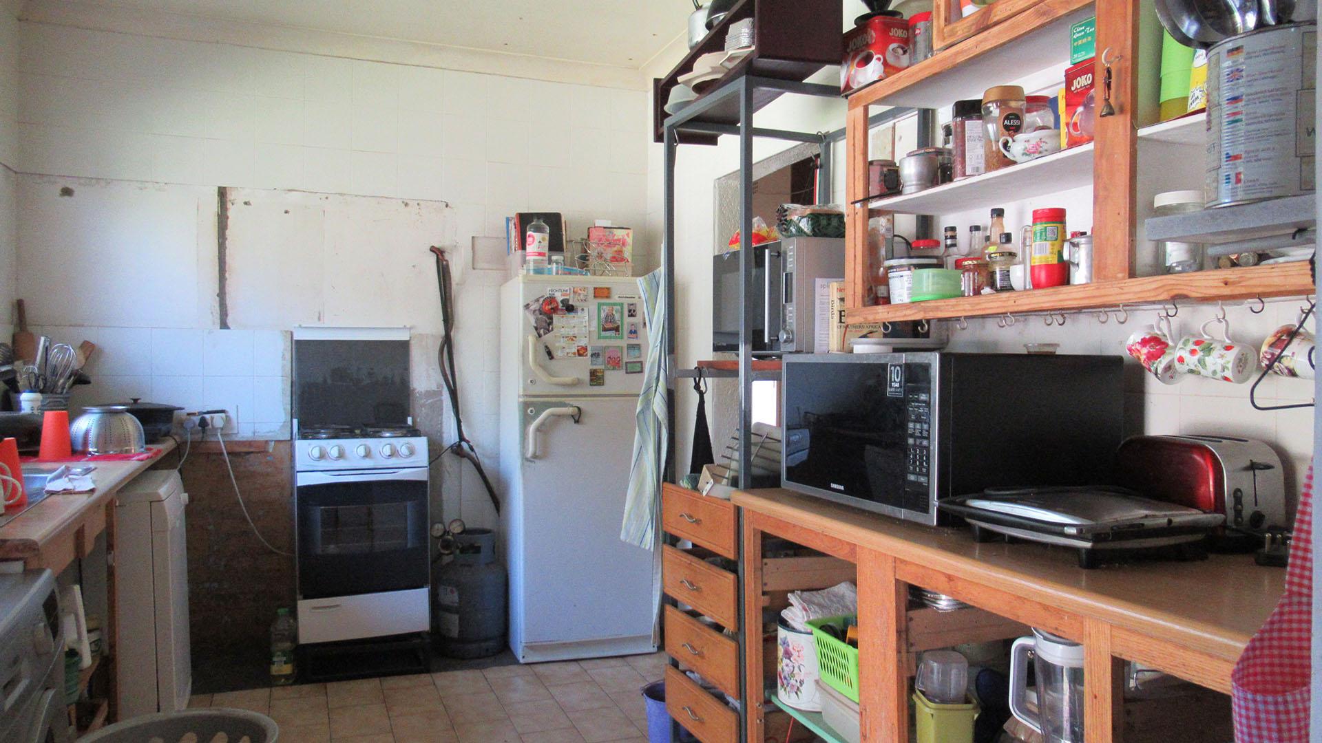 Kitchen - 19 square meters of property in Weltevreden Park