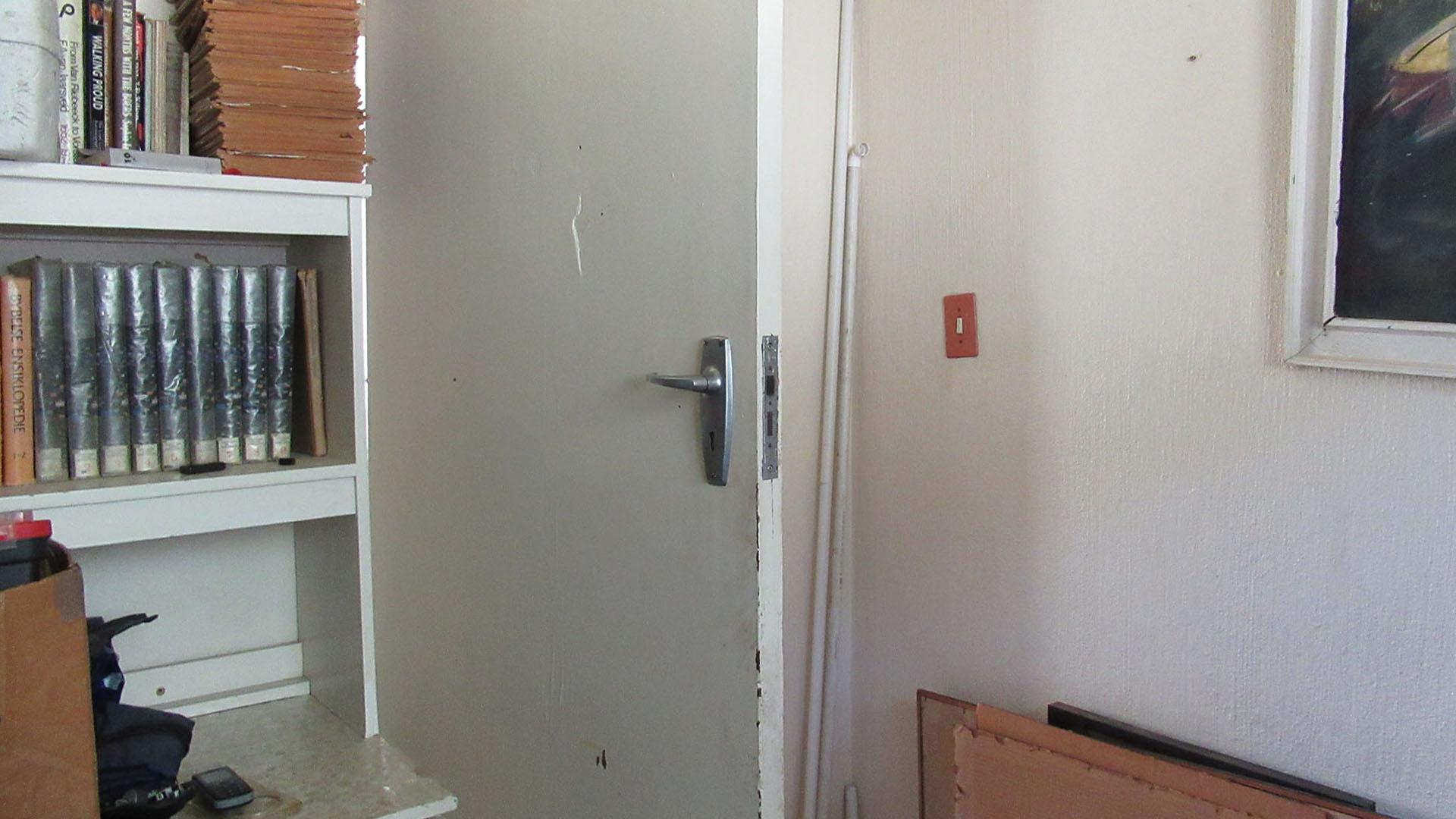 Bed Room 3 - 8 square meters of property in Weltevreden Park