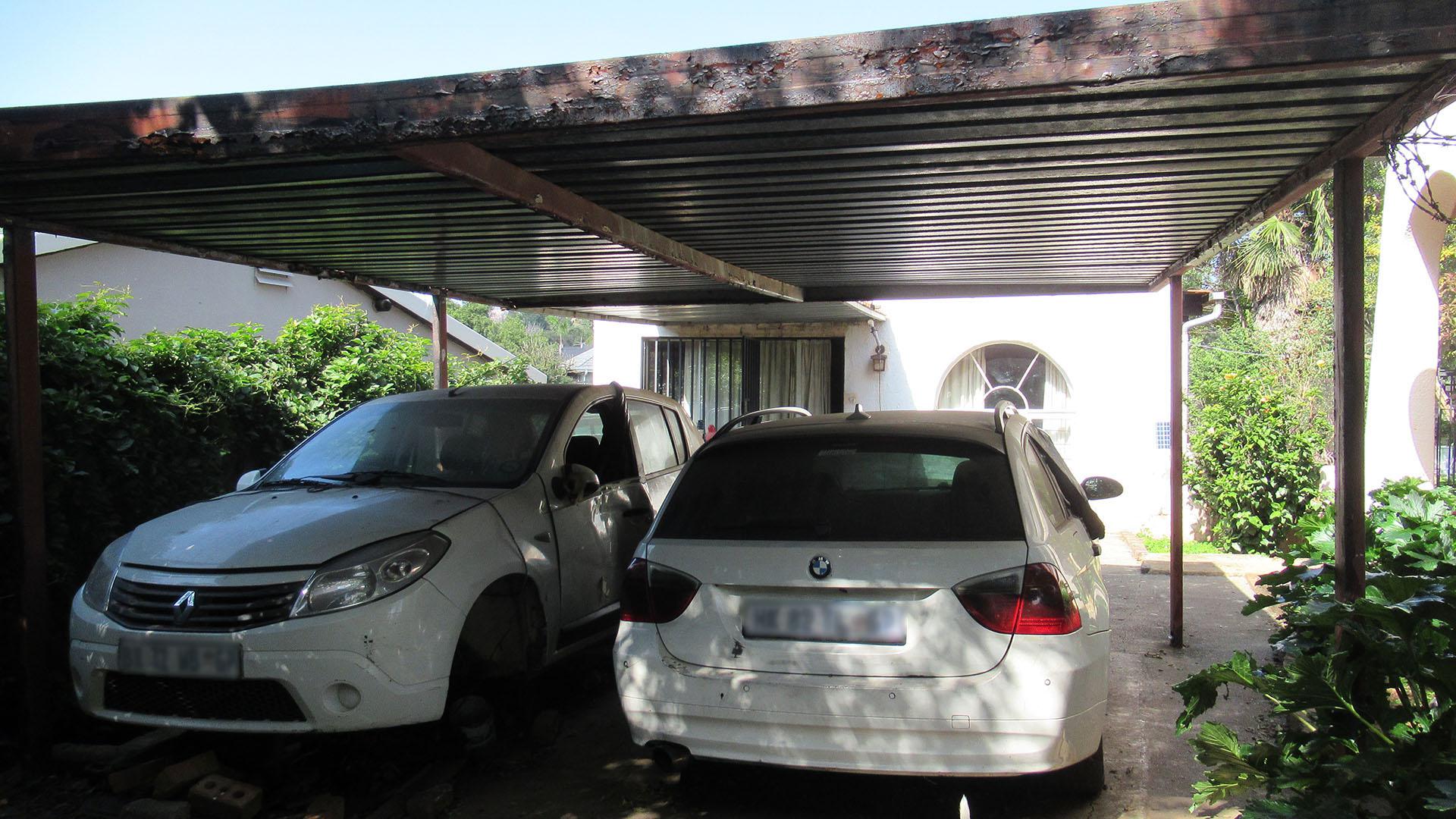 Spaces - 11 square meters of property in Weltevreden Park