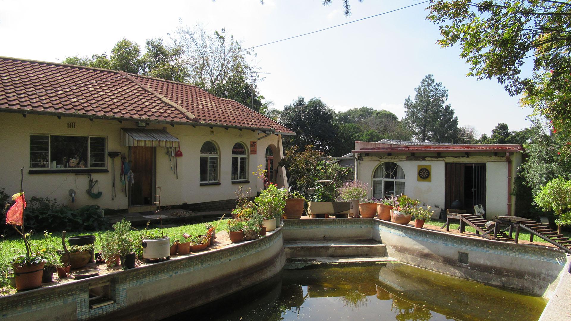 Backyard of property in Weltevreden Park