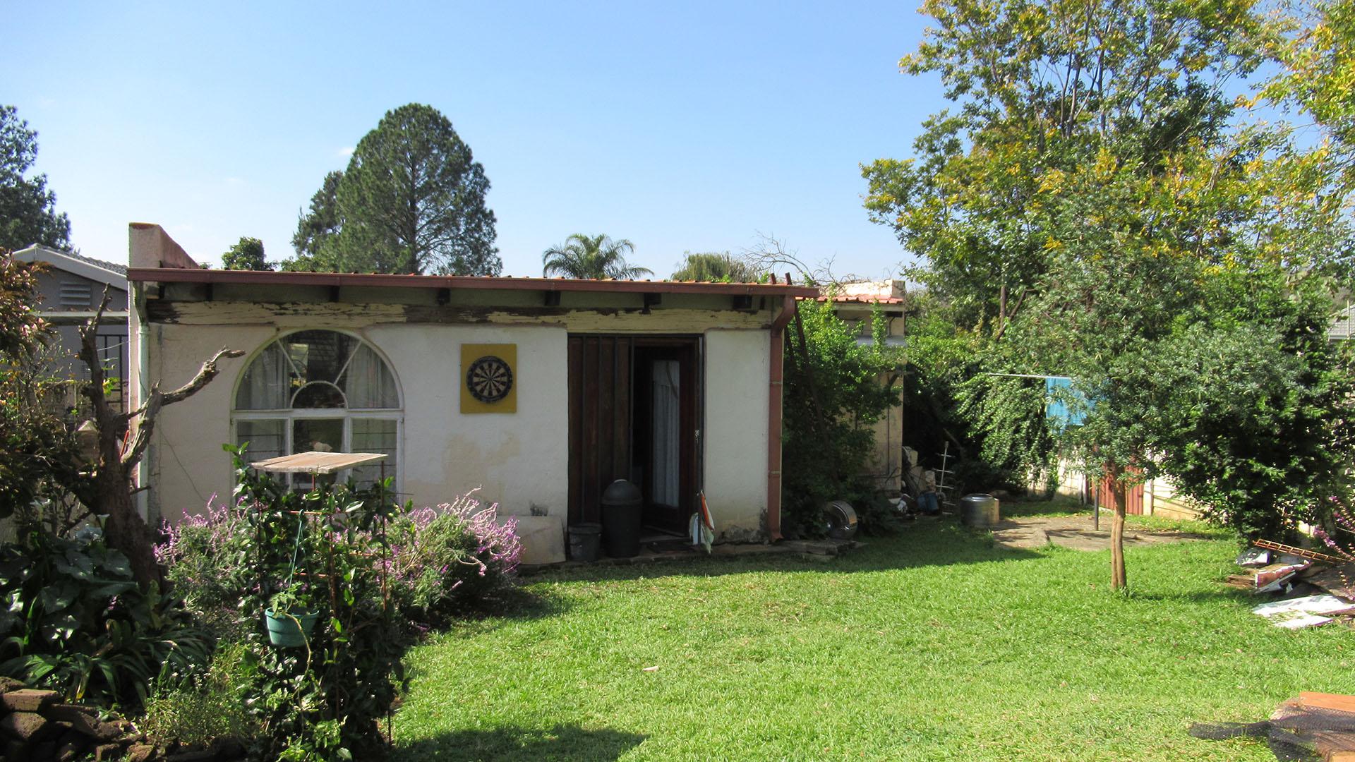 Backyard of property in Weltevreden Park