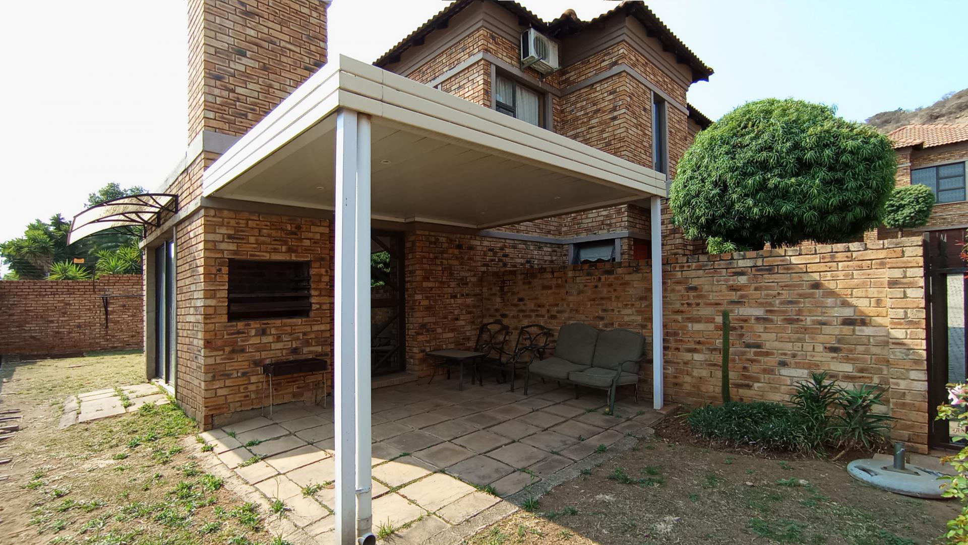 Backyard of property in Mondeor