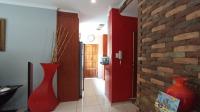 Spaces - 21 square meters of property in Mondeor